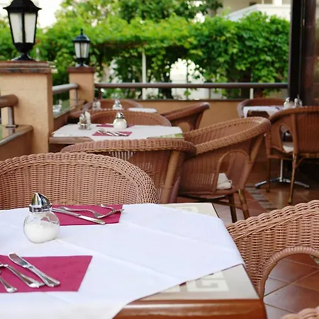 Fineso 3* Budva