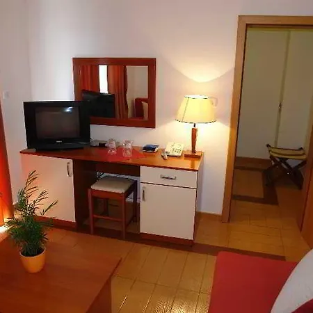 Fineso Hotel 3*
