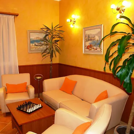Hotel Fineso 3*